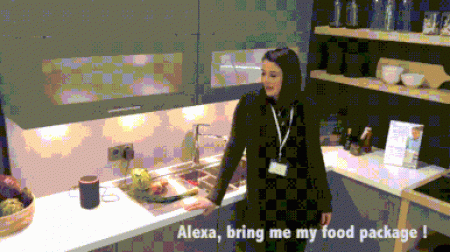 亚马逊Alexa控制无人机变身“厨房仆人”